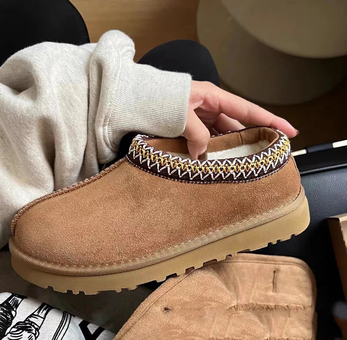 Lou - Suede Fur Slipper